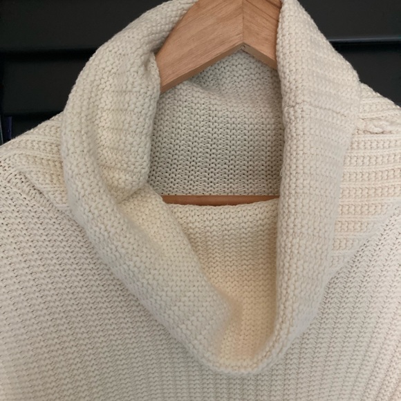 “Free People”Sweater - Picture 2 of 5